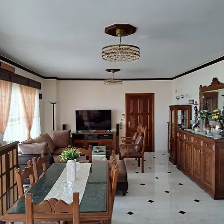 Seaview Flora's Luxury