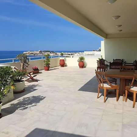 Seaview Flora's Luxury Apartment-300meters From The Appartement Rethimnon