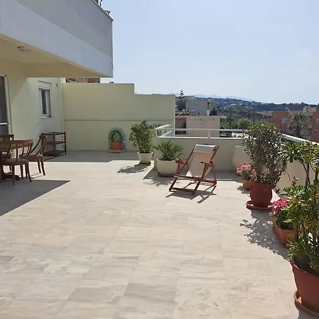 Seaview Flora's Luxury Apartment-300meters From The *