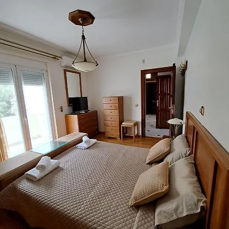 Seaview Flora's Luxury Apartament