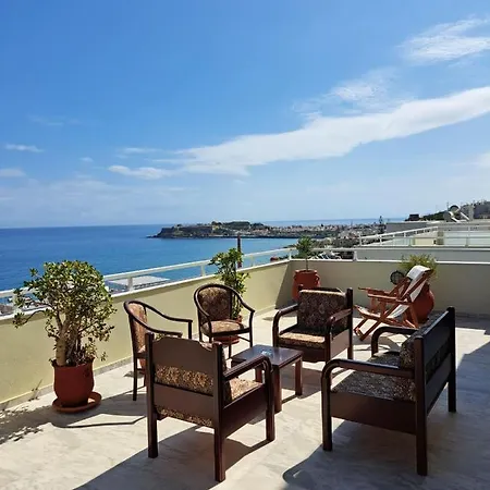 Seaview Flora's Luxury Apartment-300meters From The Appartement Rethimnon