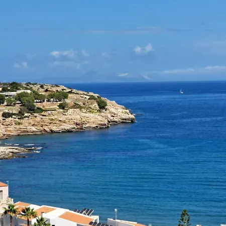 Seaview Flora's Luxury Apartment-300meters From The