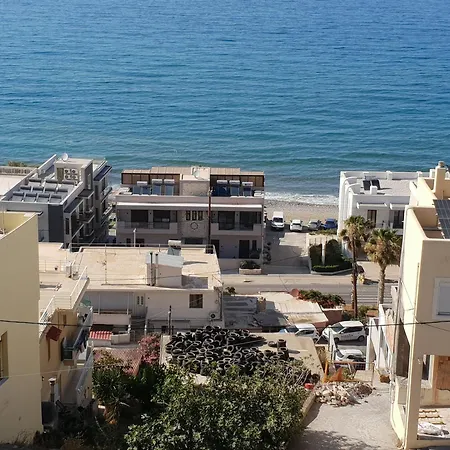 Seaview Flora's Luxury Apartment-300meters From The Rethimnon