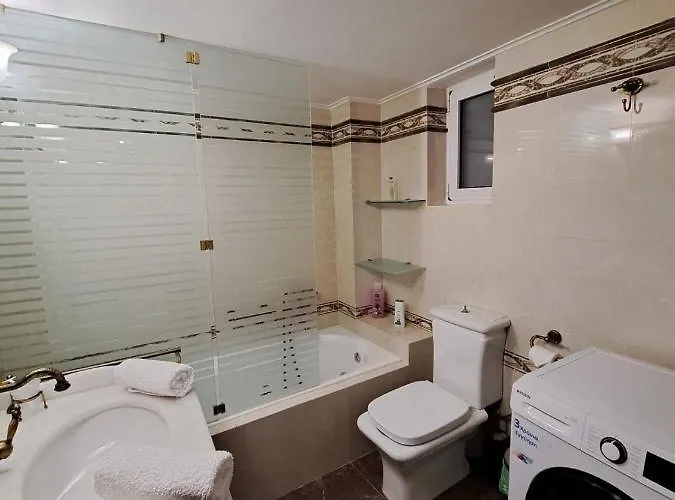 Seaview Flora's Luxury شقة *