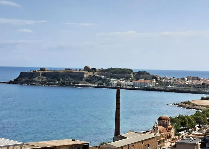 Seaview Flora's Luxury شقة ريثيمنو