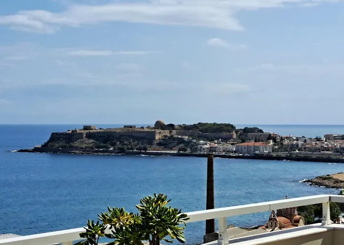 Seaview Flora's Luxury *