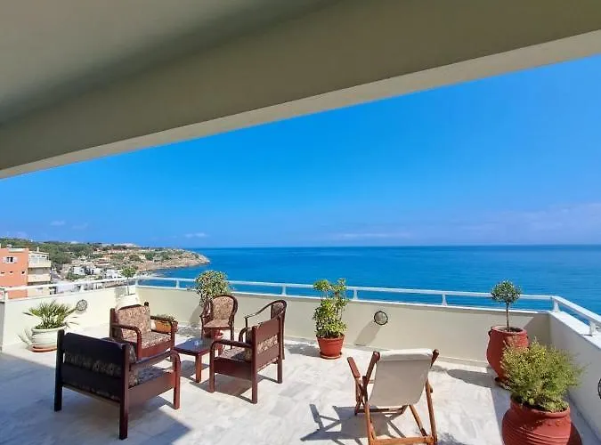 شقة Seaview Flora's Luxury