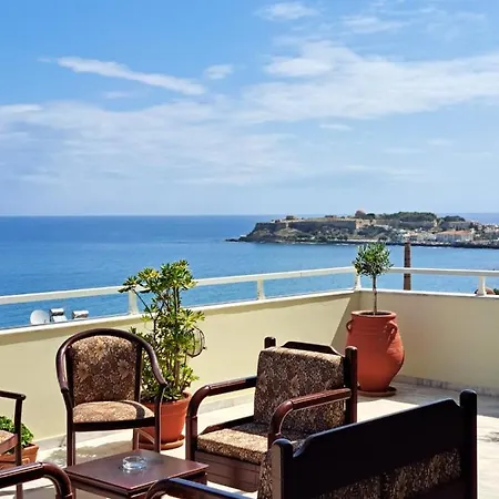 Seaview Flora's Luxury Apartment-300meters From The Rethymno (Crete)