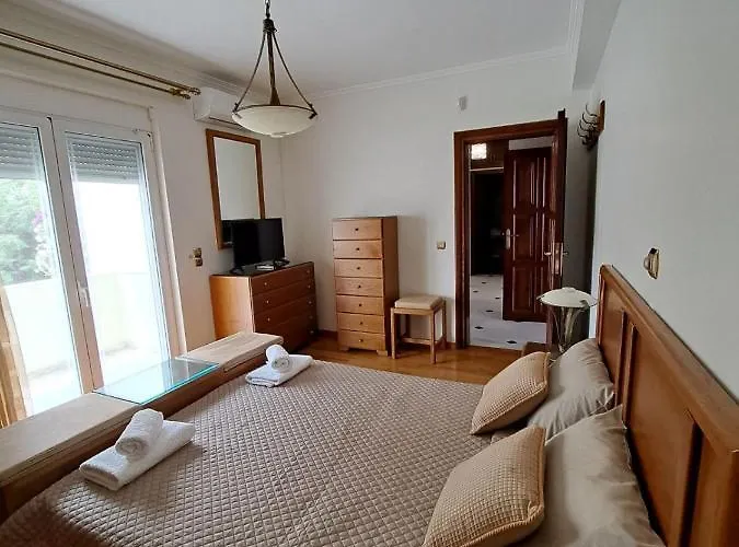 Seaview Flora's Luxury Apartment