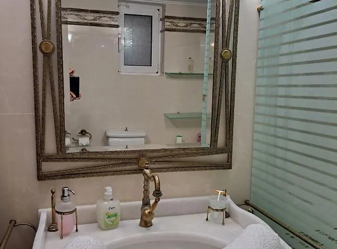 Seaview Flora's Luxury *