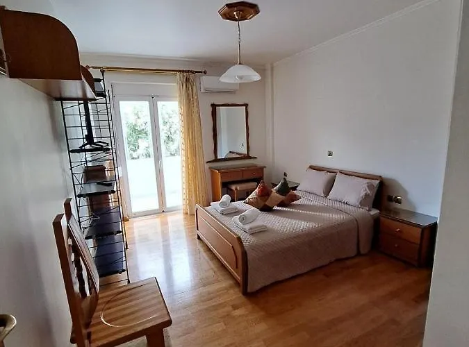 Seaview Flora's Luxury